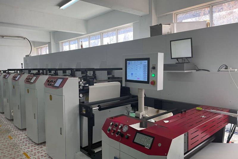 XGolden packaging factory